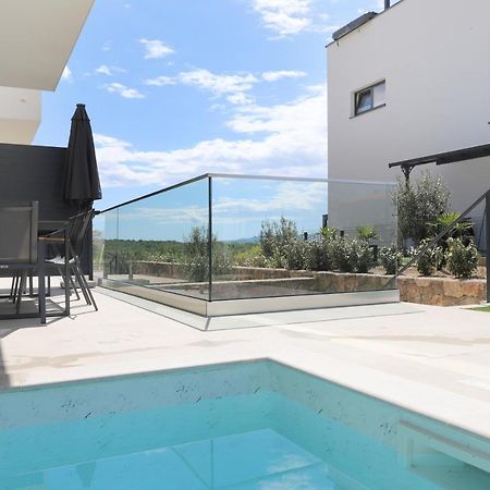 Brand New Apartment With Private Pool Njivice Exterior foto